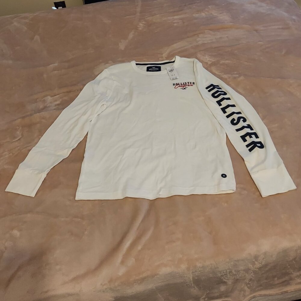 Hollister t-shirt
